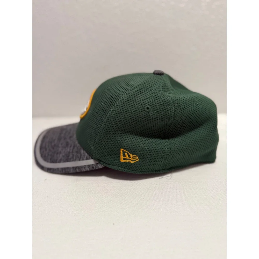 New Era 39THIRTY Green Bay Packers NFL Sideline Stretch Fit Hat Green Gray L/XL